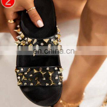 Latest Fashion Red Rivet Sandals Women New Slippers Slides Shoes 2021 Hot Sale Big Girl Beautiful Plus Size Sandals Slippers photo-3