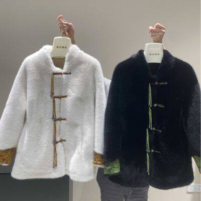 European Station's new autumn and winter fur one-piece Chinese-style button-down mink coat for women