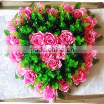 Real touch wholesale artificial heart shape flower wreath for funeral