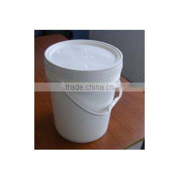 PLASTIC BUCKET WITH COVER