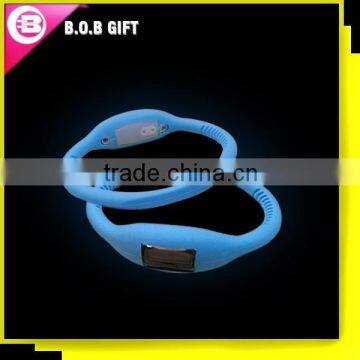 2015 Newly Style Wholesale Cheap Silicone Rubber Strap Watch