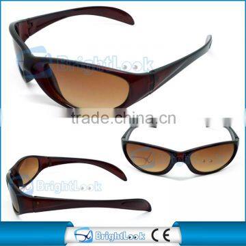 Sun glasses with brown lens
