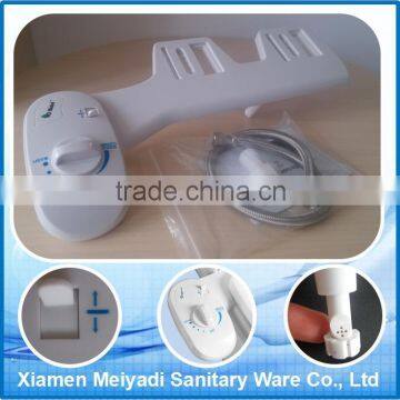 Easy install non electronic plastic cleaning portable toilet seat bidet