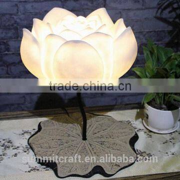 Resin decorative purity white lotus flower table desk lamp