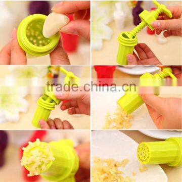 Kitchen Ginger Garlic Manual Press Twist Cutter Crusher Grinding Grater Planer Slicer Mini Cooking Tool KC1402 photo-4