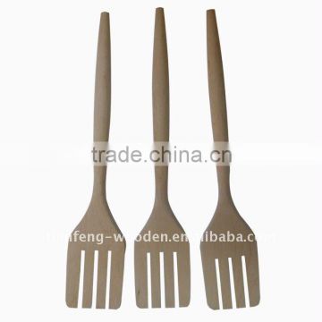 wooden spaghetti fork