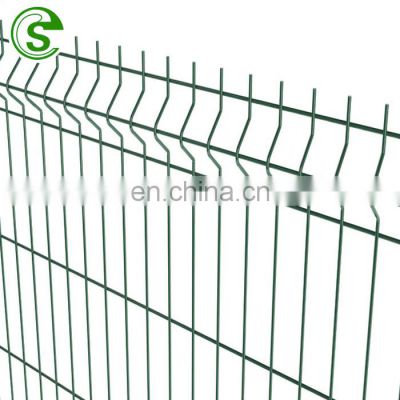 Pvc-coated triangle welded wire mesh fence / 3D curved welded wire mesh panel fence with factory price