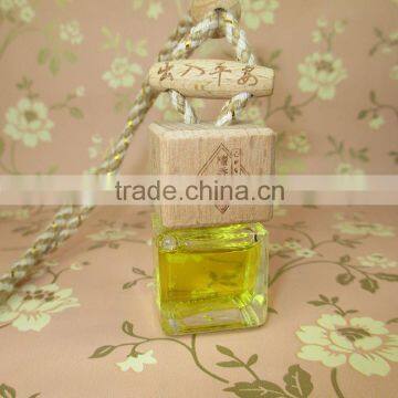 Shenzhen Lihome Hot Sale Min Hanging Glass Bottle Car Perfume With Tassel photo-2