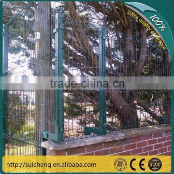 Guangzhou factory welded iron wire mesh fence design