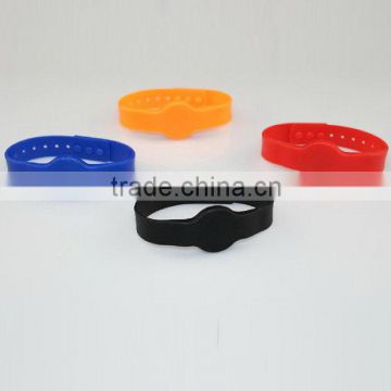 Promotional best sell scan wristband smc 4001 silicone