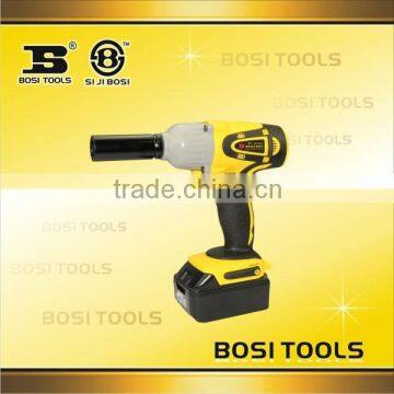 Lithium charging wrench