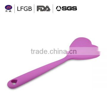 With stock! high quality customized fashionable heart shape silicone spatula