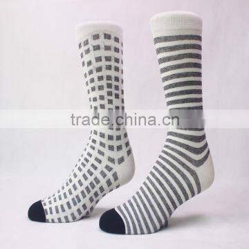 In Stock White Black Pattern 168N 100% Cotton Socks