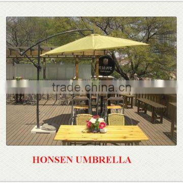 outdoor restaurant umbrella