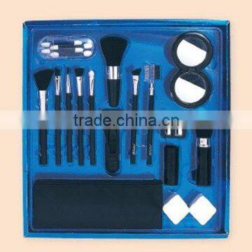 Cosmetic brush set