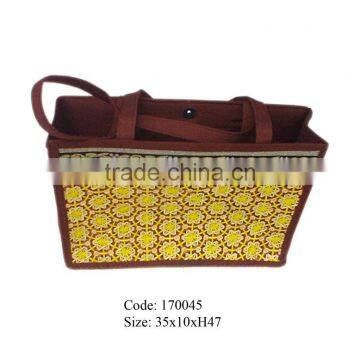 Foldable lady bag with fabric inside