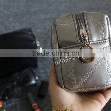 Fshion !!!Shenzhen Factory Custom Women's Cosmetic Bag Embroidery Pattern Bulk Cosmetic Bags photo-5