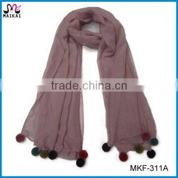 Alibaba Yiwu supplier high fashion malaysian scarf with ball