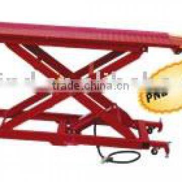 Motorcycle Lift, hand operated and pneumatic, CE approved