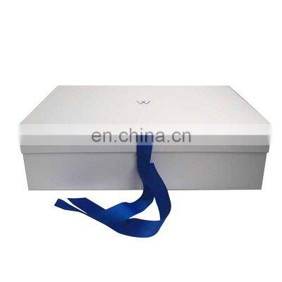 Custom large white fixed ribbon magnetic gift box with logo printing