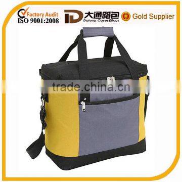 High quality portable thermal cooler bag with handle for frozen food and wine