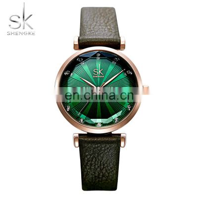 SHENGKE Emerald Feminine Handwatchs Voguish Line Design Dial Watchs Gold Alloy Case Wristwatch K0099L