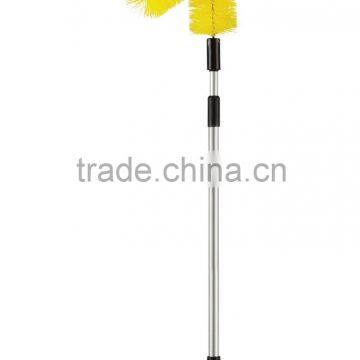 Angled Telescopic Gutter Cleaning Brush