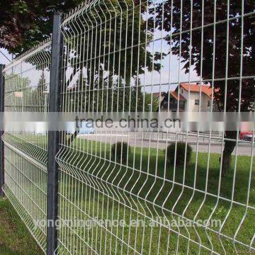 High security curved welded mesh fence