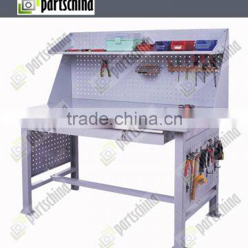 The car engine repair work station for garage car repair machine