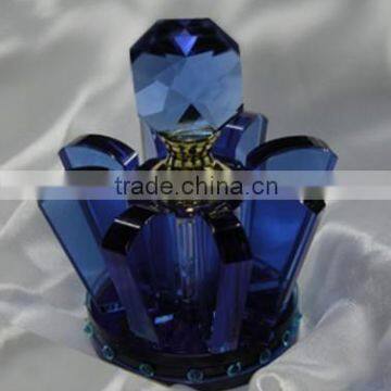 2015 crystal perfume bottle wtih small capacity but good desgins suitable for the car