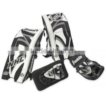 EPP material goalie pads, goalkeeper use cushioning pads.