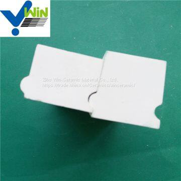 Heat resistance high alumina ceramic brick