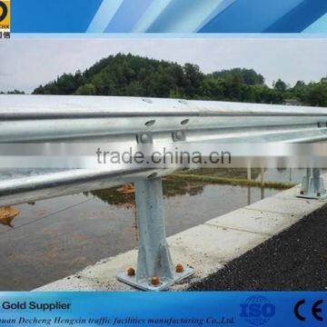 hot dip galvanized traffic safety crash barrier price,plastic spaying highway guardrail used for sale