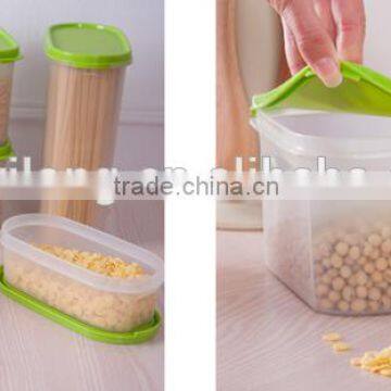 Plastic Storage Containers Set