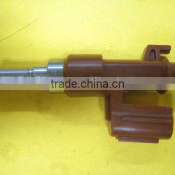 Popular original quality fuel injector for Toyota Land Cruiser Lexus Sequoia OEM 23209-39165