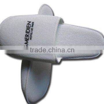 poly terry disposable closed toe hotel slipper