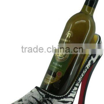 2014 hot selling resin wine holders shoe bottle holder souvenir