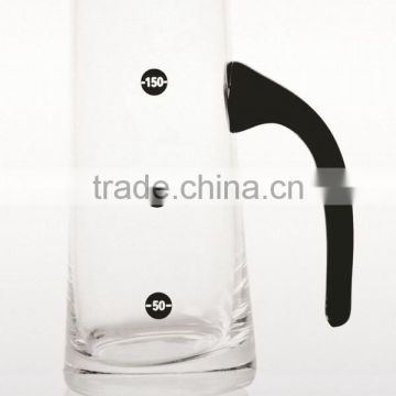 Hot sale 100ml glass measuring cup glass wine decanter with handle