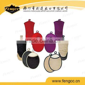 Microwave Oven Glove and Pot Holder