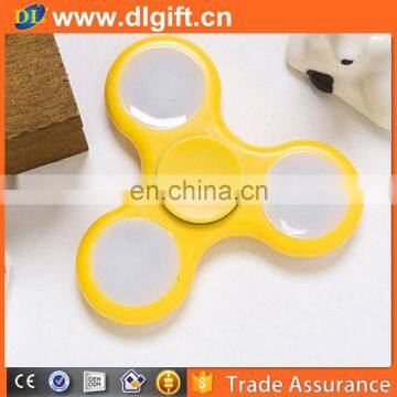 LED Light Hand Spinners Fidget Spinner Top Quality Triangle Finger Spinning Top Colorful Decompression Fingers Tip Tops Toys