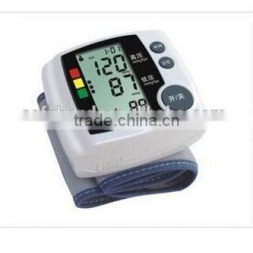 CE Approved High Quality Large Screen Digital Wrist type Blood Pressure Monitor