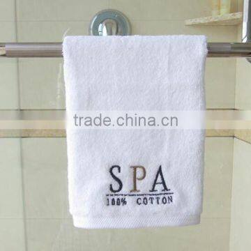 Luxury White Embroidery Custom Logo Cotton Face Towels for Hotel & Spa photo-4