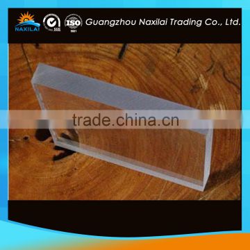 Flame retardant polycarbonate board