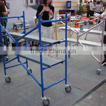 Multifunctional indoor rolling scaffold
