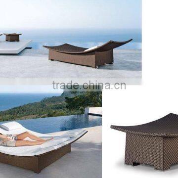 Double deluxe rattan/wicker sun lounger daybed spa ratan bed