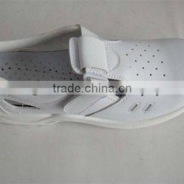 Kitchen white safety shoes