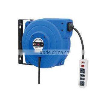 extension cable reel with socket