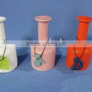 Hot Selling Ceramic White Glossy Vase Decoration photo-2