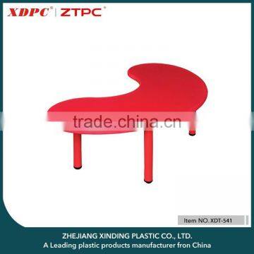 plastic childred learning table moon shape