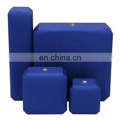 Luxury Fadeli Newest Pu Leather Led Jewelry Packaging Box Bracelet Box